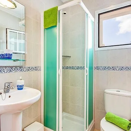 Binibequer Vell Sleeps 8 Pool Air Con Wifi Villa